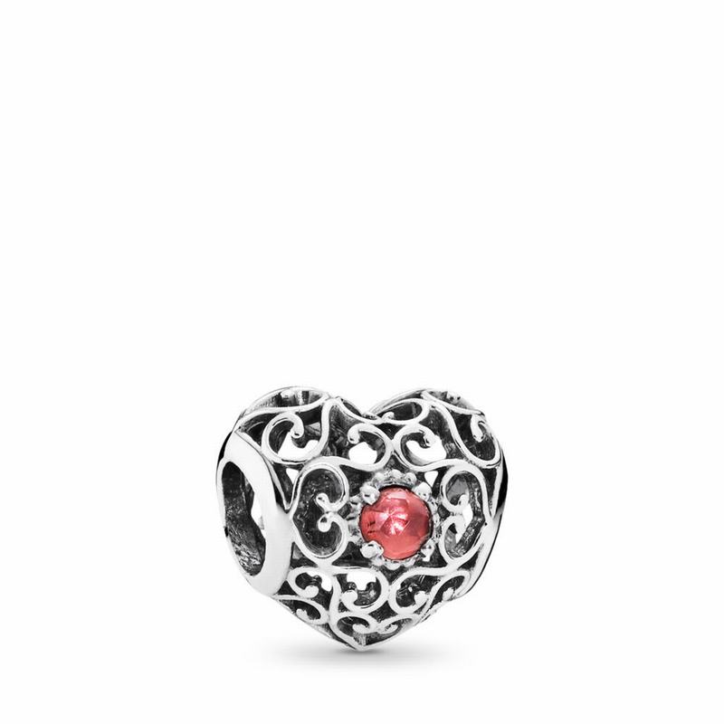 Pandora January Signature Heart Charm Silver Egypt CQ7326591